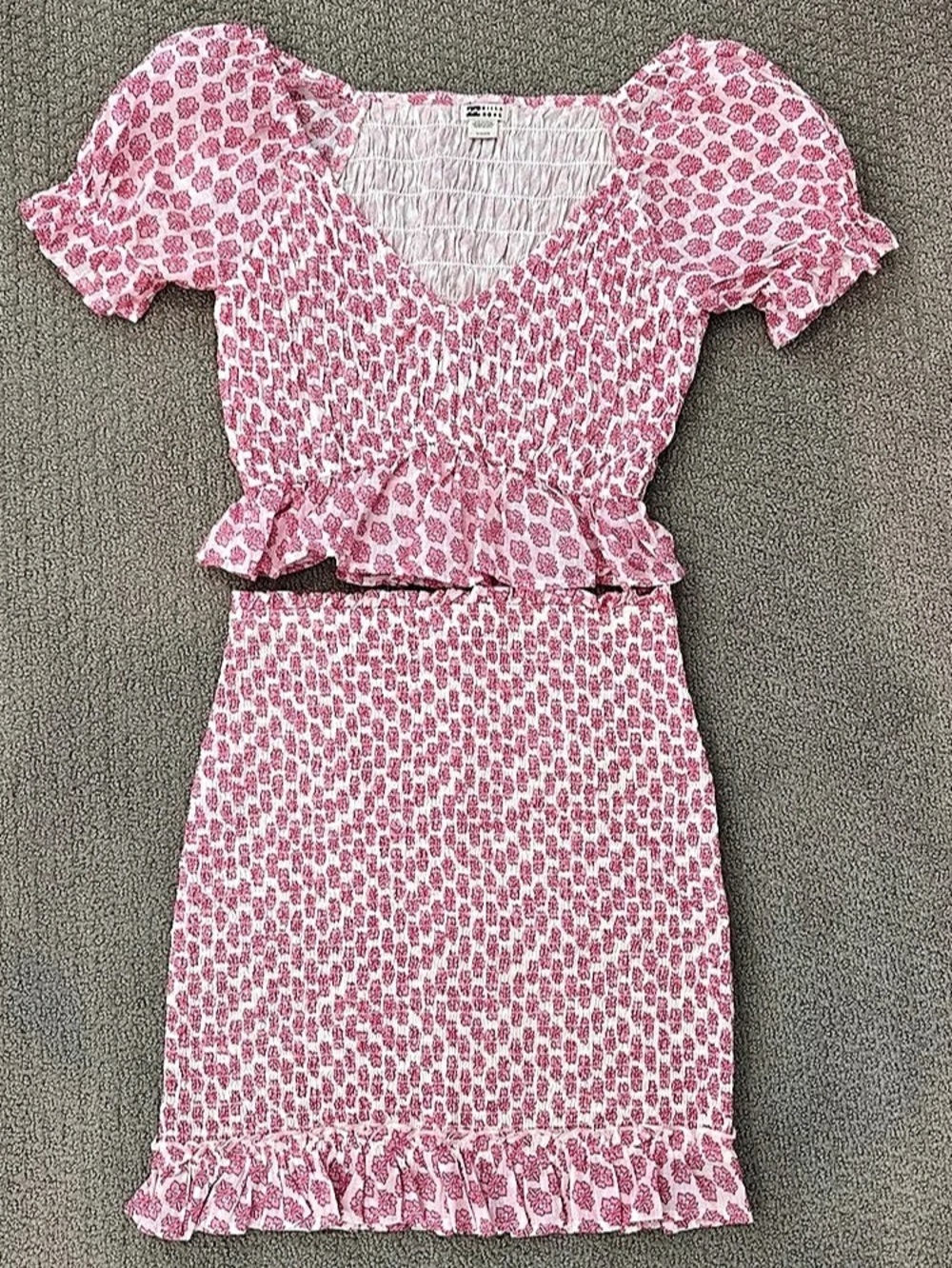 Billabong Pink & White Floral Skirt Set